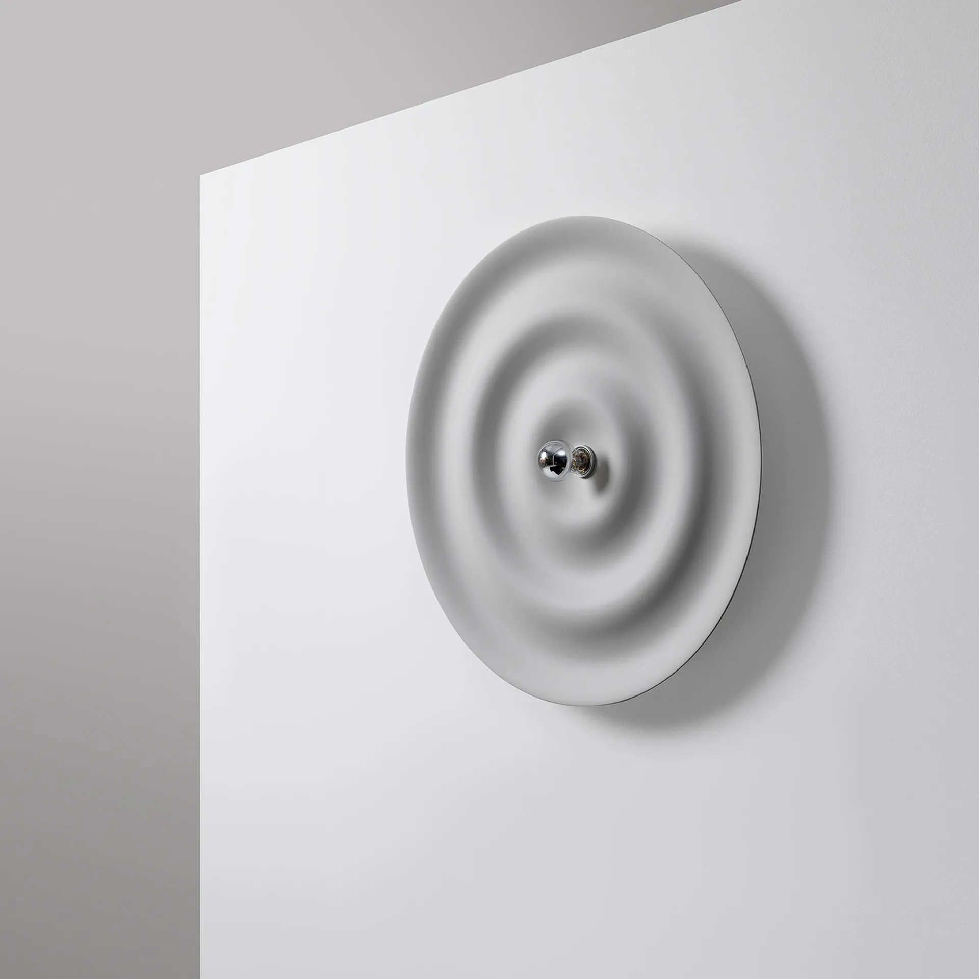 w171 alma w vägglampa, signal white Wästberg