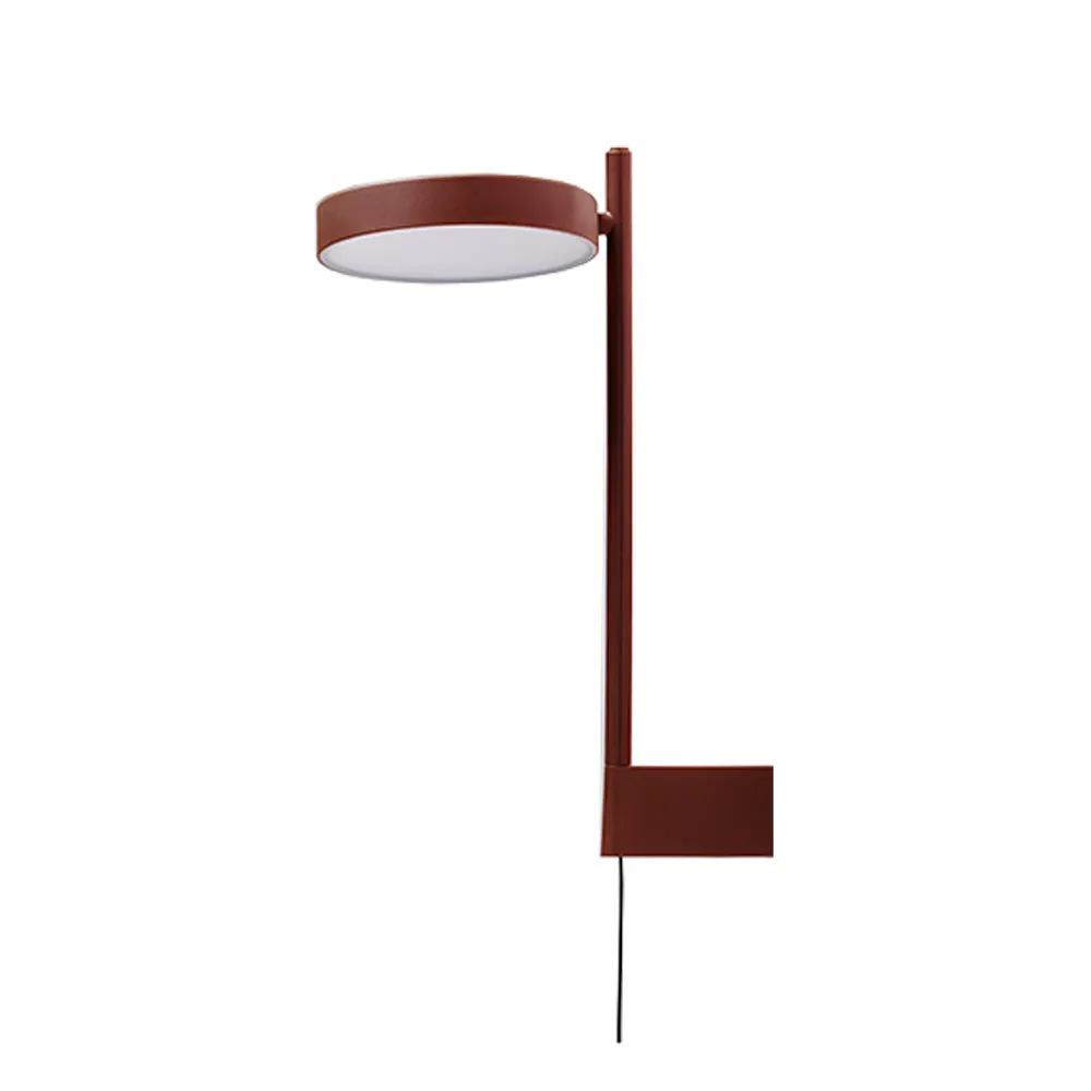 w182 Pastille br2 vägglampa, oxide red, lång arm Wästberg