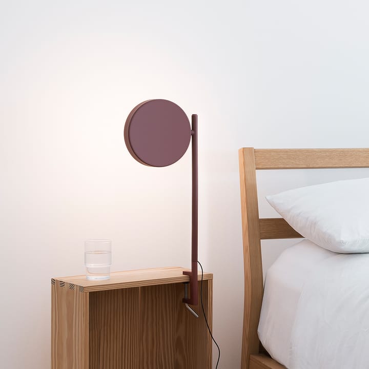 w182 Pastille c2 bordslampa - oxide red, lång arm, klämfäste - Wästberg