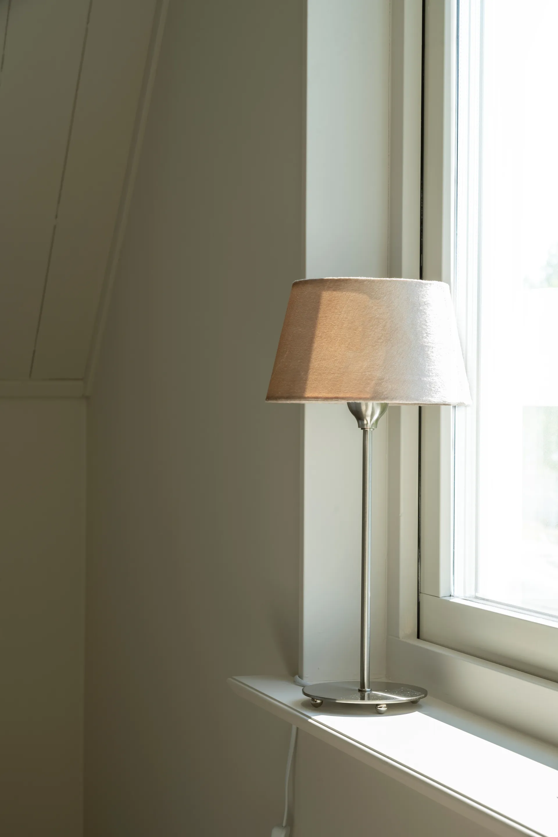 Line 35 bordslampfot, Matt chrome Watt & Veke