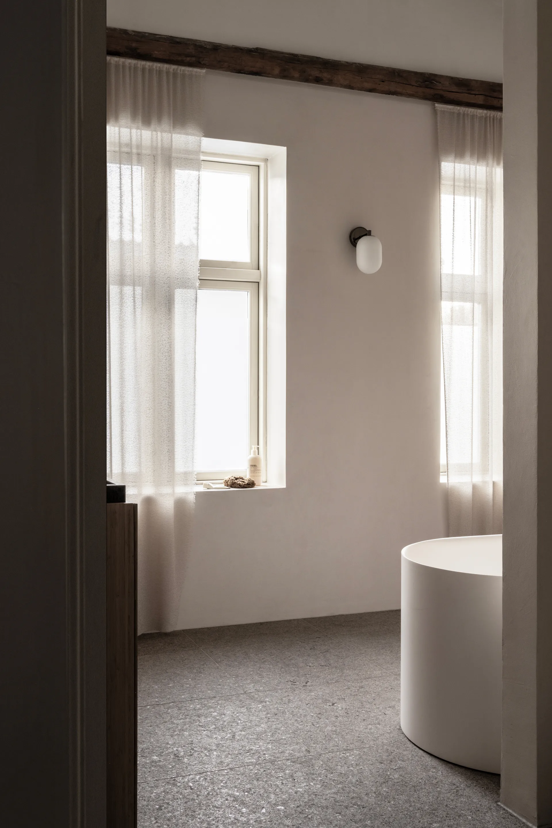 Noor vägglampa 18 cm, White Watt & Veke