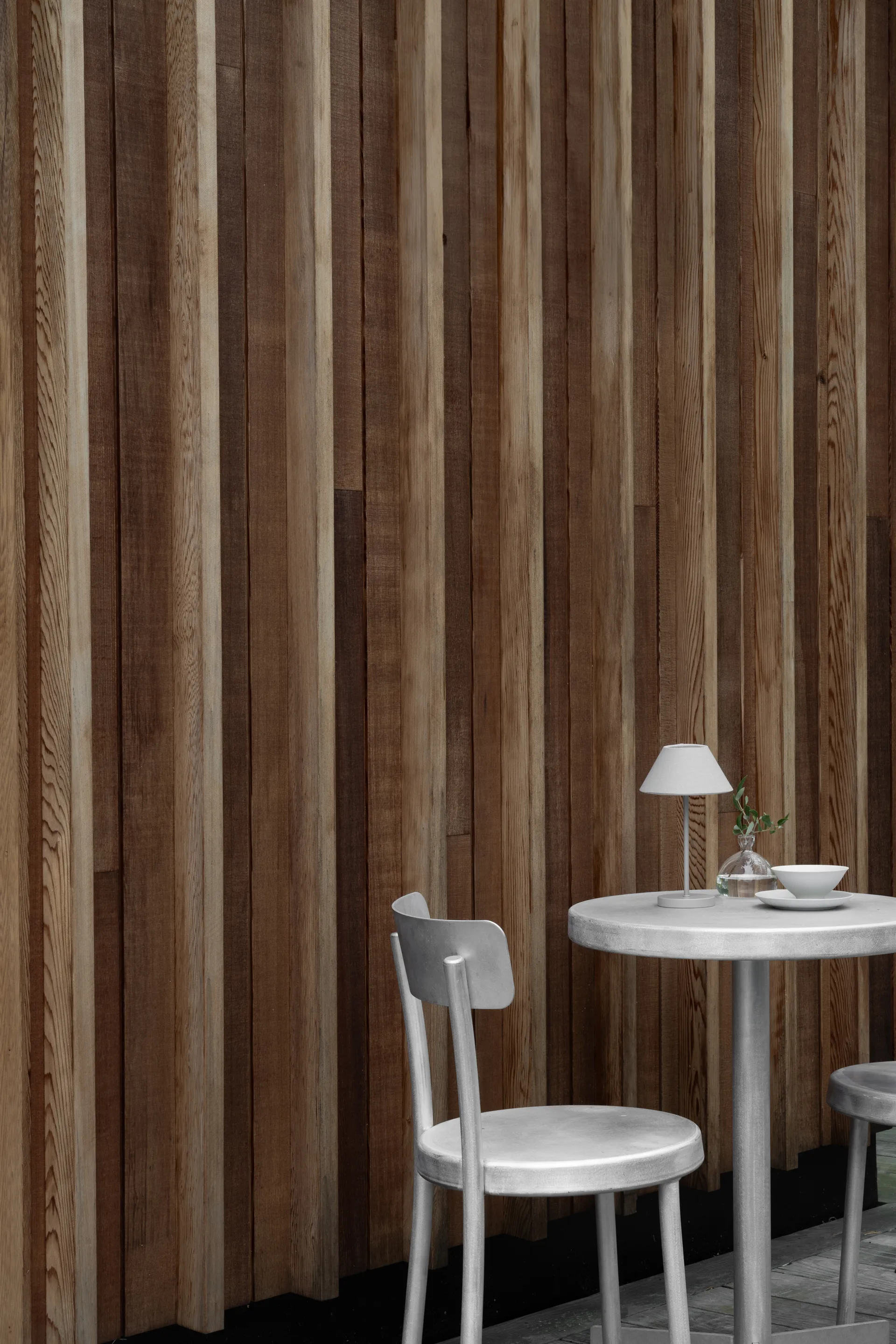 Teya bordslampa portabel, Warm grey, Ø15x26 cm Watt & Veke