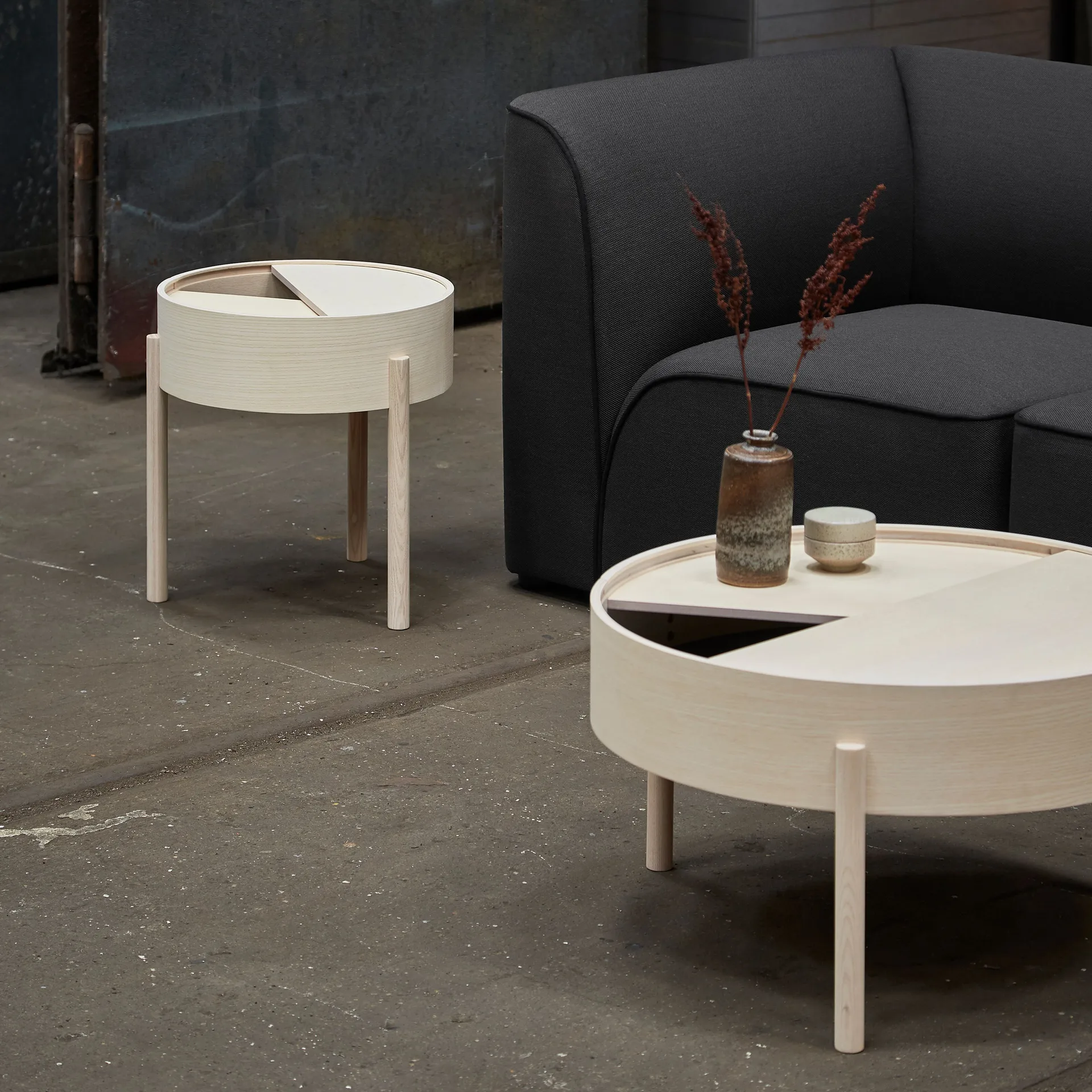 Arc soffbord Ø66 cm, vitpigmenterad ask Woud