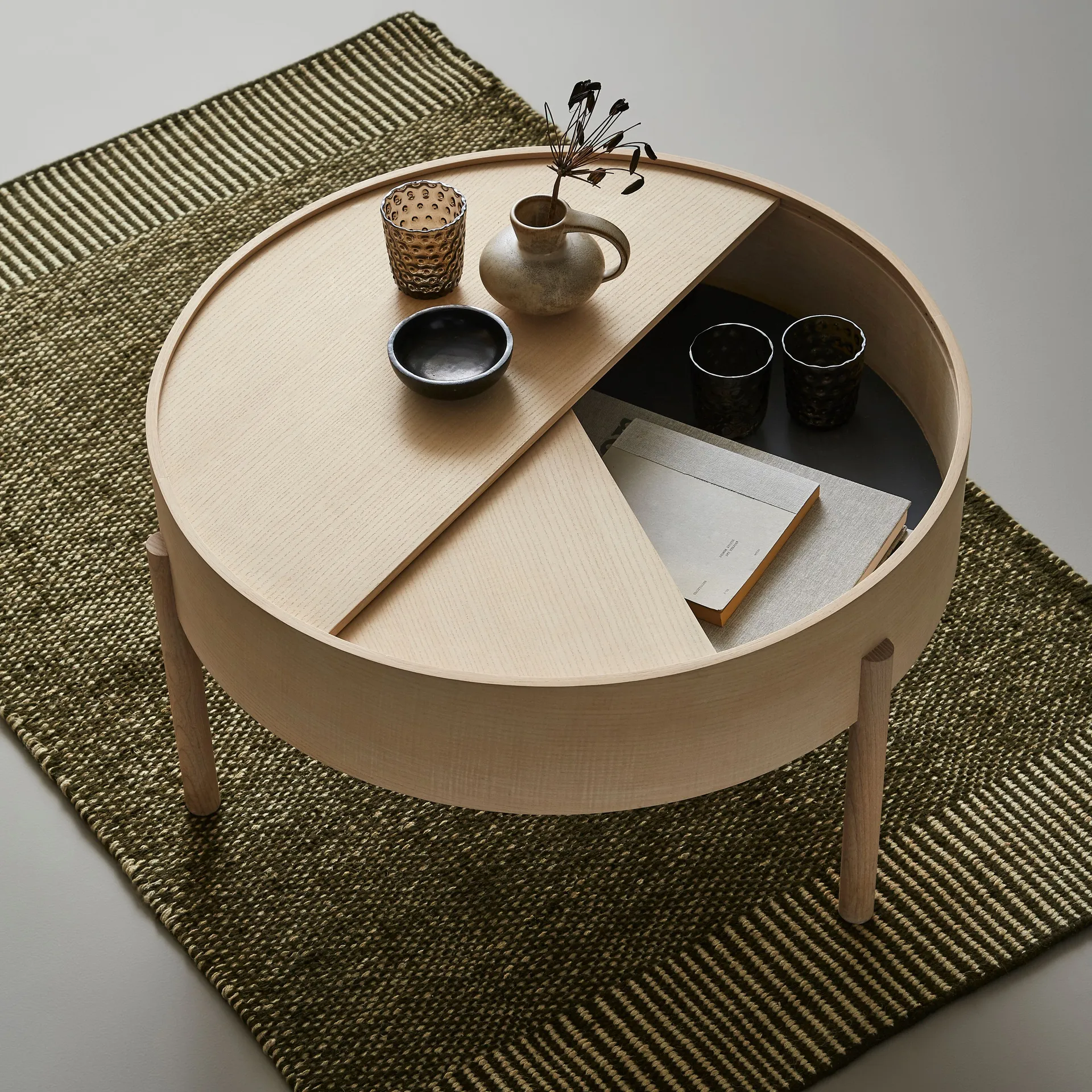 Arc soffbord Ø66 cm, vitpigmenterad ask Woud