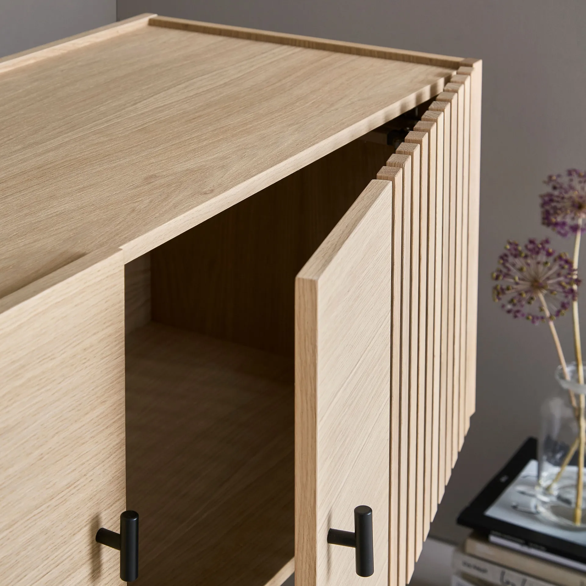 Array sidobord, 120cm, vitpigmenterad ek Woud