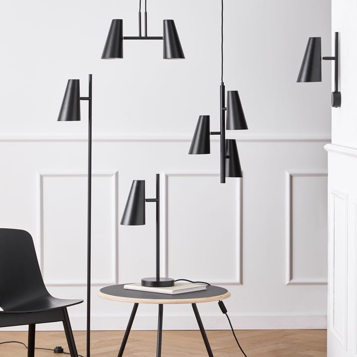 Cono golvlampa, Svart Woud
