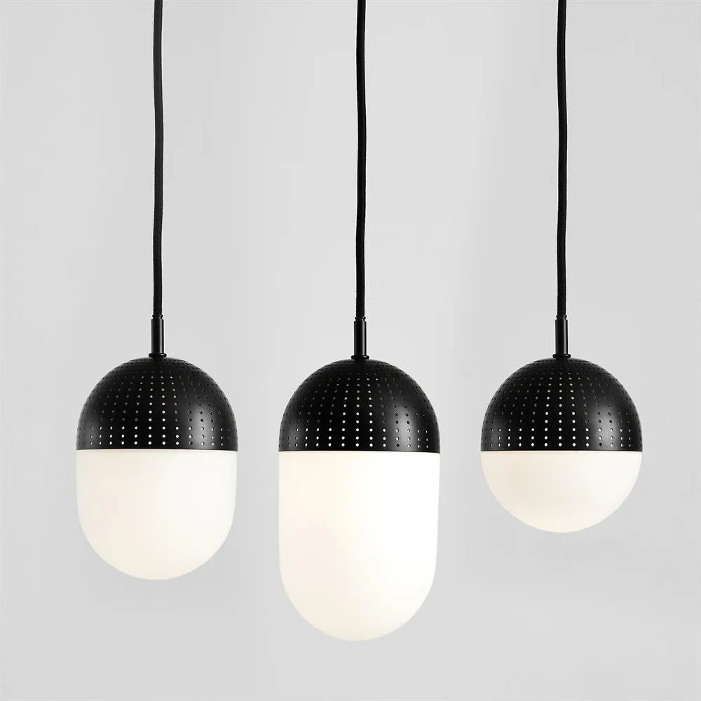 Dot taklampa medium, svart Woud