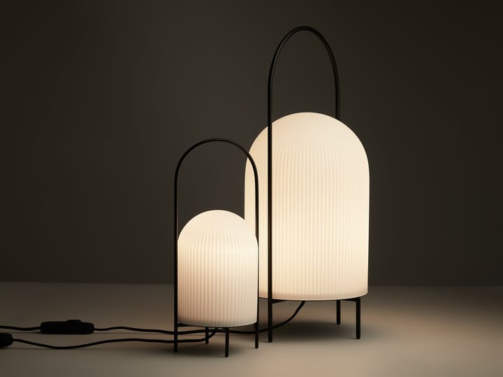 Ghost golvlampa, Svart-vitt opalglas Woud