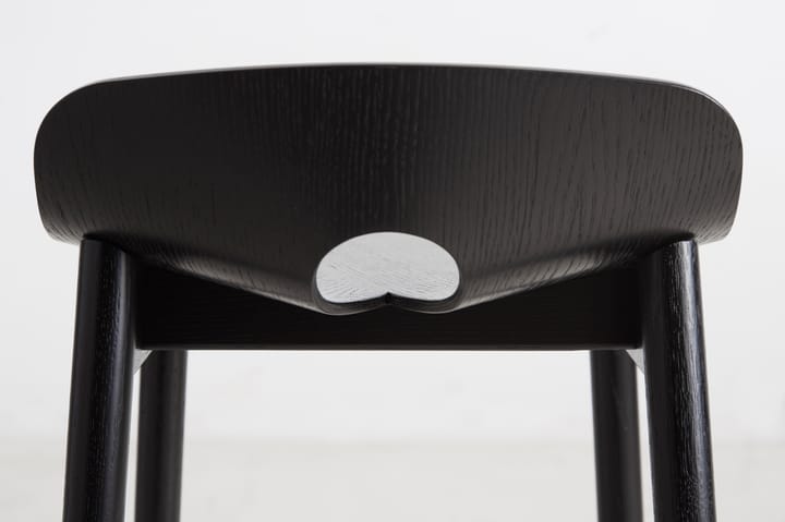 Mono barstol 65 cm, Svartmålad ask Woud
