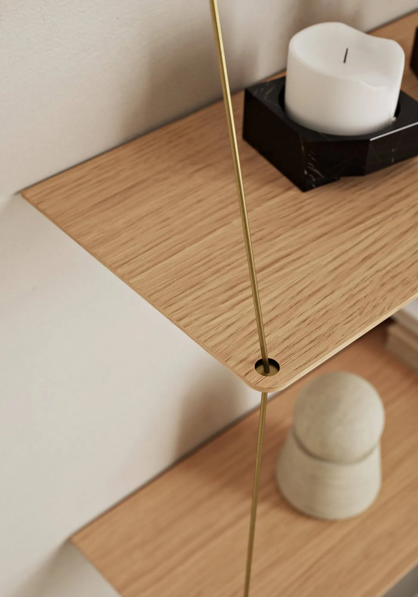 Stedge hylla, Vitpigmenterad ek-mässing, 60 cm, 3 hyllplan Woud