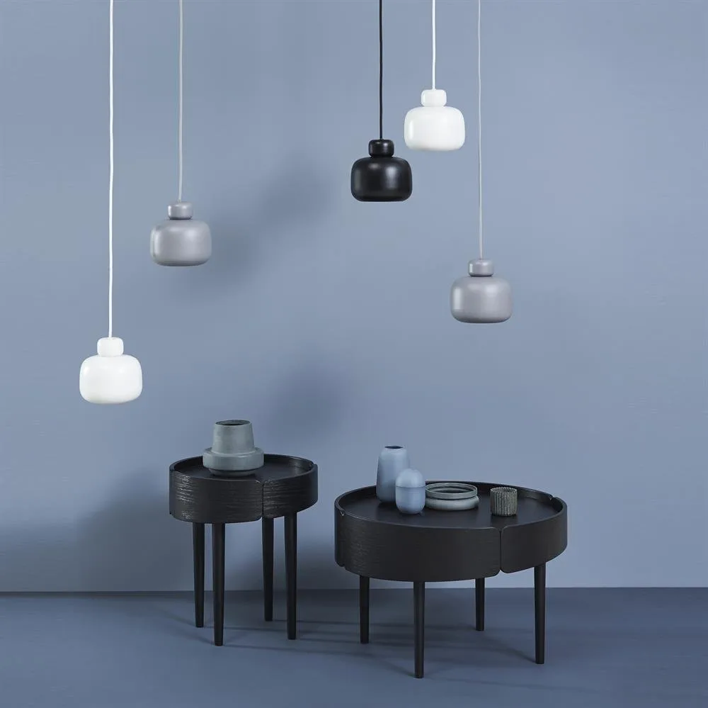 Stone taklampa small, svart Woud