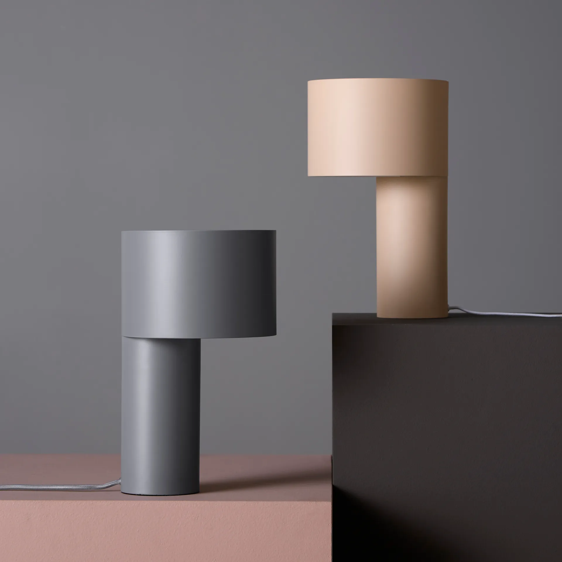 Tangent bordslampa, grå Woud