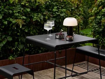 A-stool outdoor pall 45 cm - Black (svart) - Zone Denmark