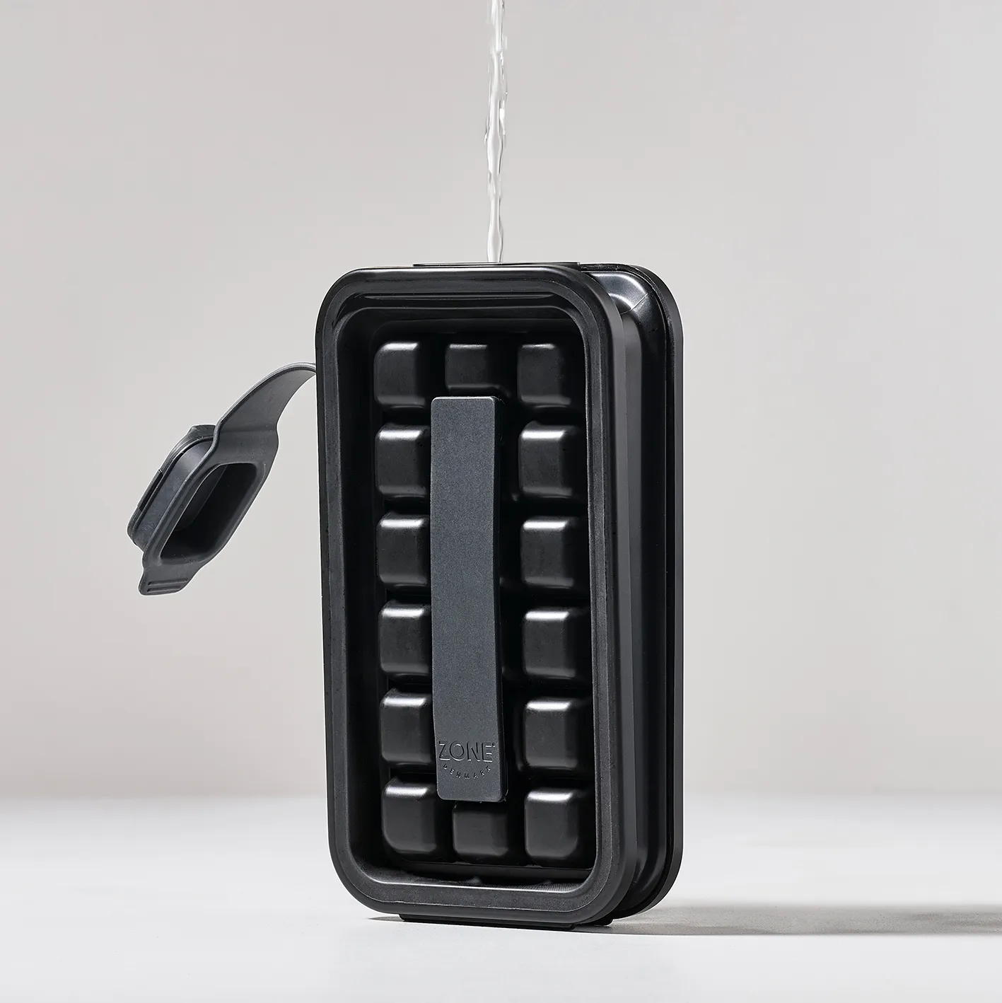 Rocks isform, Svart Zone Denmark