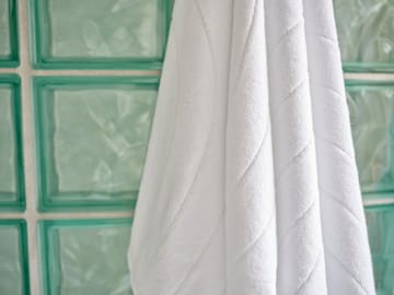 Time handduk 50x100 cm - White - Zone Denmark