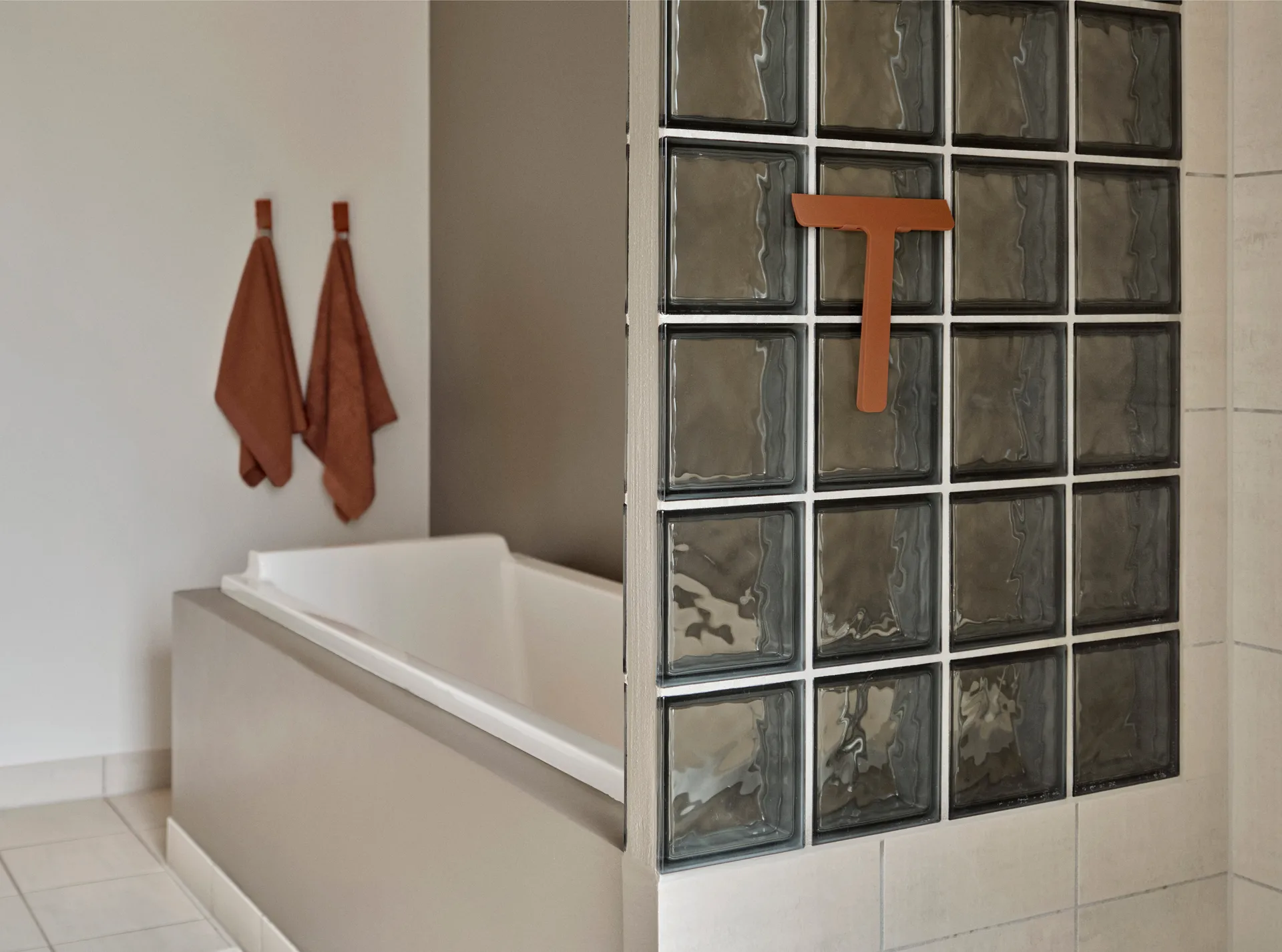 Ume skrapa med hållare, Terracotta Zone Denmark