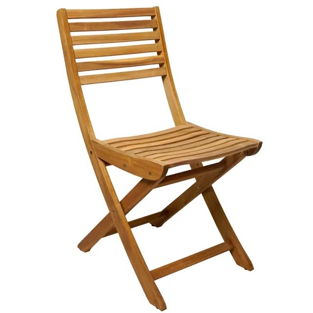Aneboda klappstol från 1898 är en liten och smidig stol i teak, en liten balkongstol perfekt för den lilla balkongen.