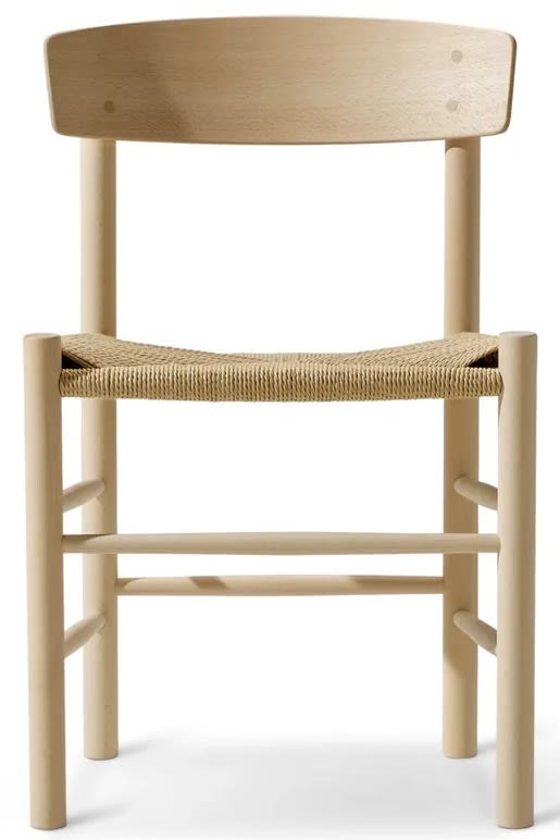J39 stol i såpad ek från Fredericia Furniture formgiven av Børge Mogensen.