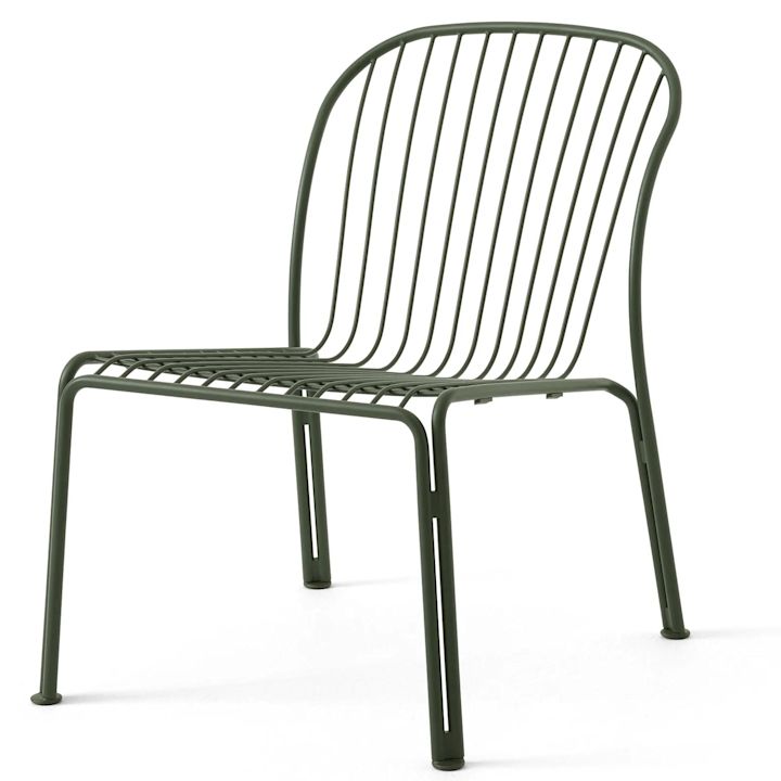 Thorvald loungestol i färgen bronze green från &Tradition.