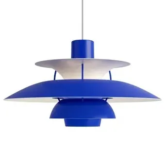 PH5 pendel i monokrom blå från Louis Poulsen, en designklassiker bland lampor.