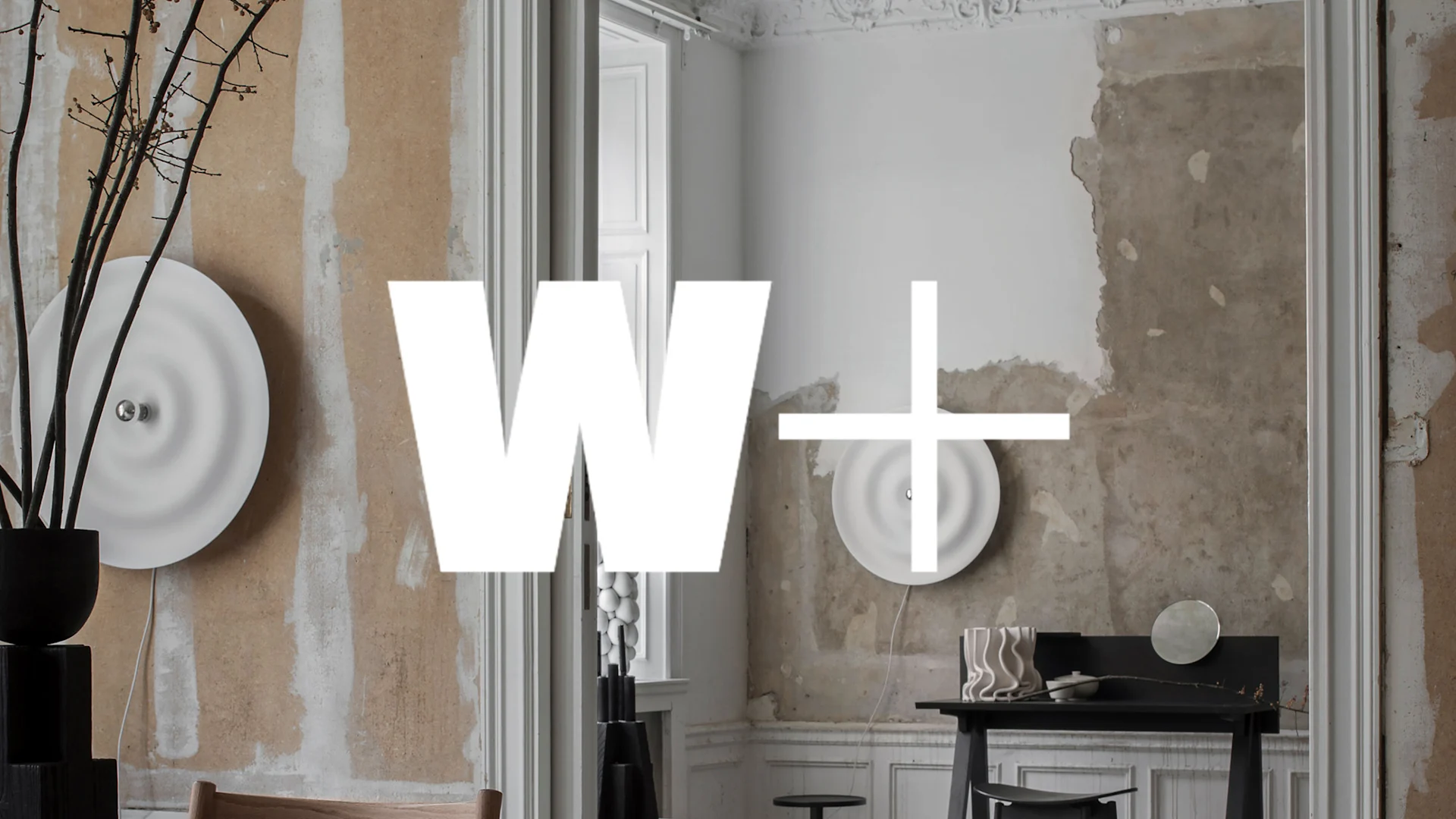 Två vita, svampformade bordslampor, med texten 'wästberg' över bilden.