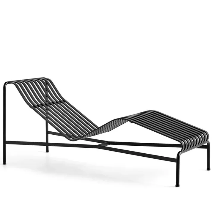 Pallisade solsäng i lackerat stål från HAY.