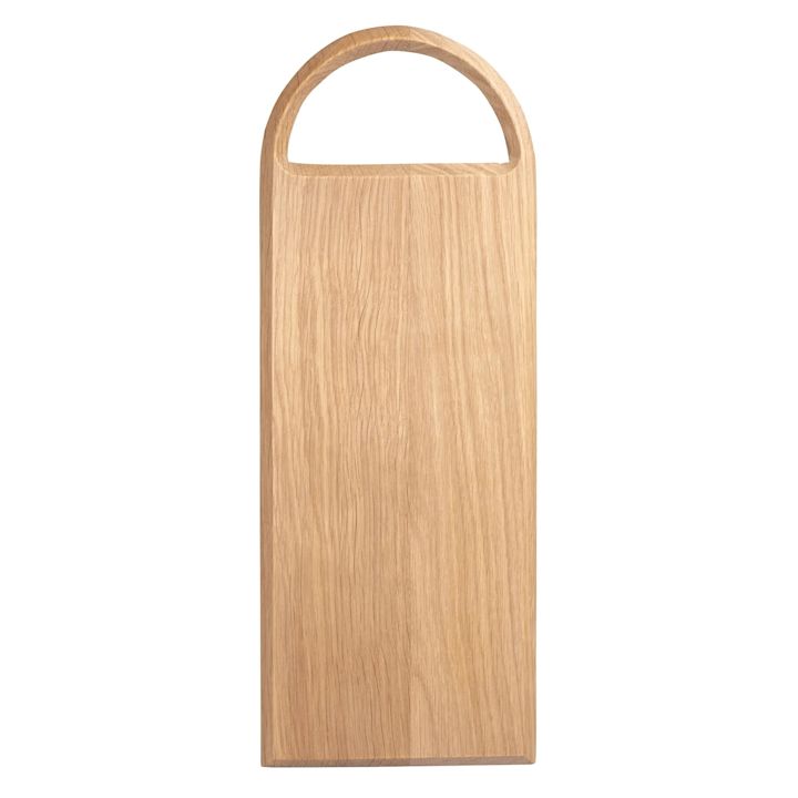 För hemmakocken eller gourmanden är en skärbräda perfekt att ge bort i julklapp till, denna avlånga variant Gruyere från svenska By On är både snygg och praktisk i köket!