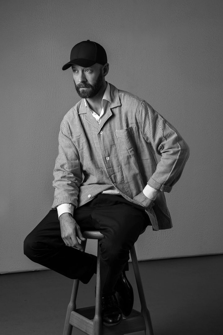 Magnus Elebäck grundare av Massproductions porträttbild i svart-vitt