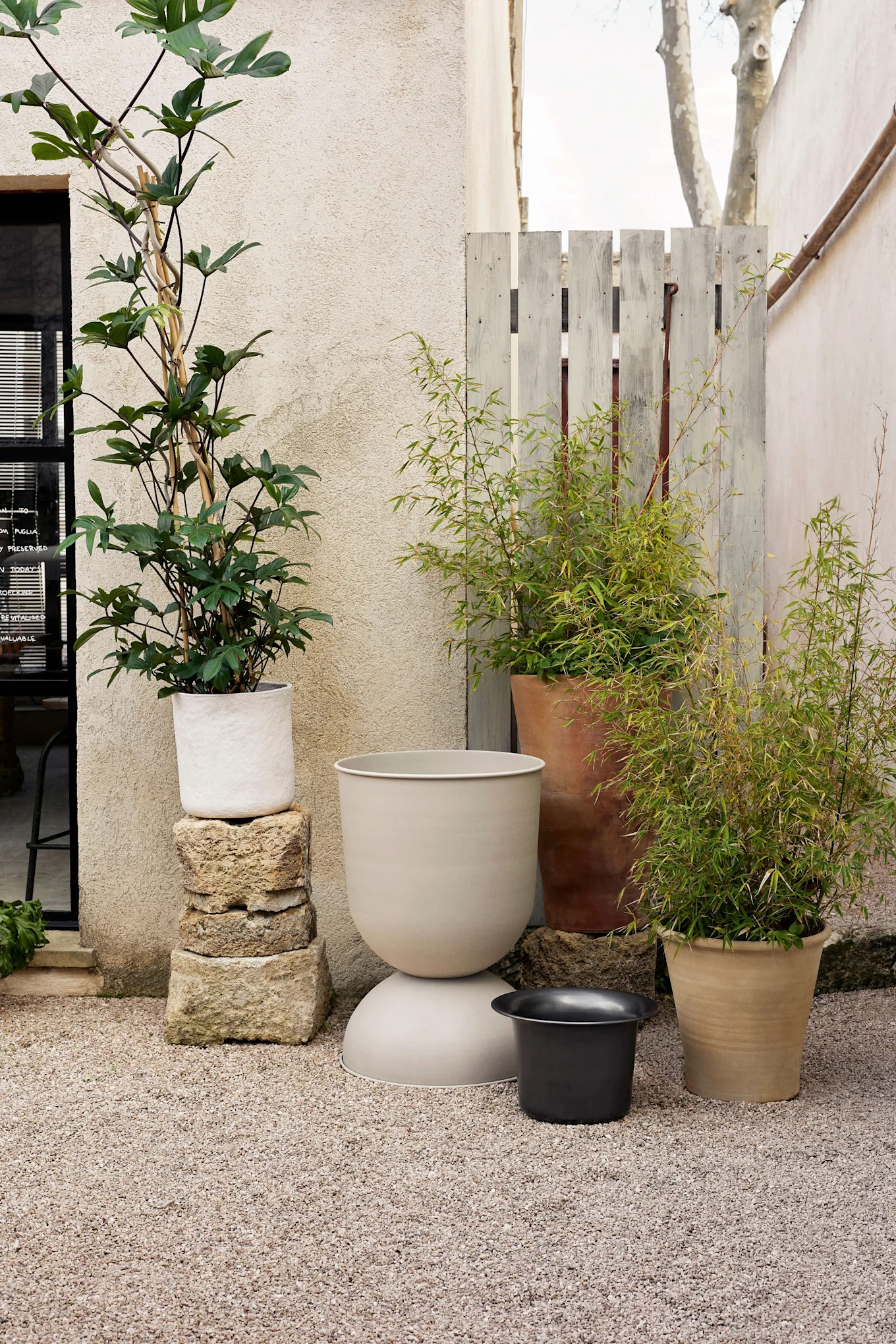 Blandade krukor i grupp från Ferm Living.