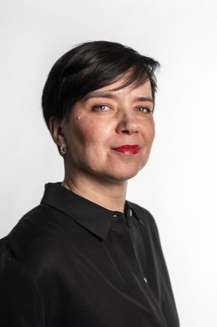 Porträttbild av Linda Åstrand, sortimentsansvarig på Svenssons.